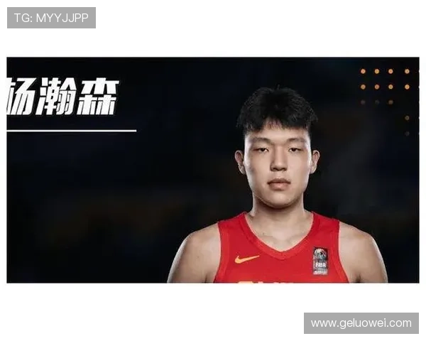 刘维伟自带剪刀为杨瀚森打造30美元理发馆的独特体验